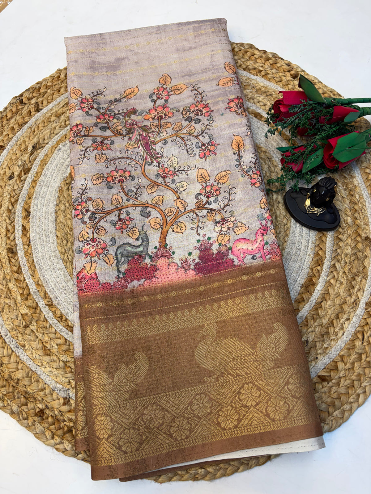 Kalamkari Silk Saree with Blouse and Extravagant Look (KCKS28)