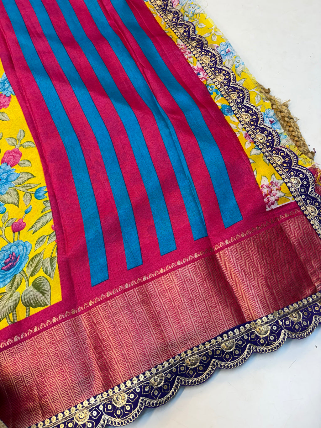 Fancy Dola Silk Saree with Blouse and Fabulous Look.(KCST31)