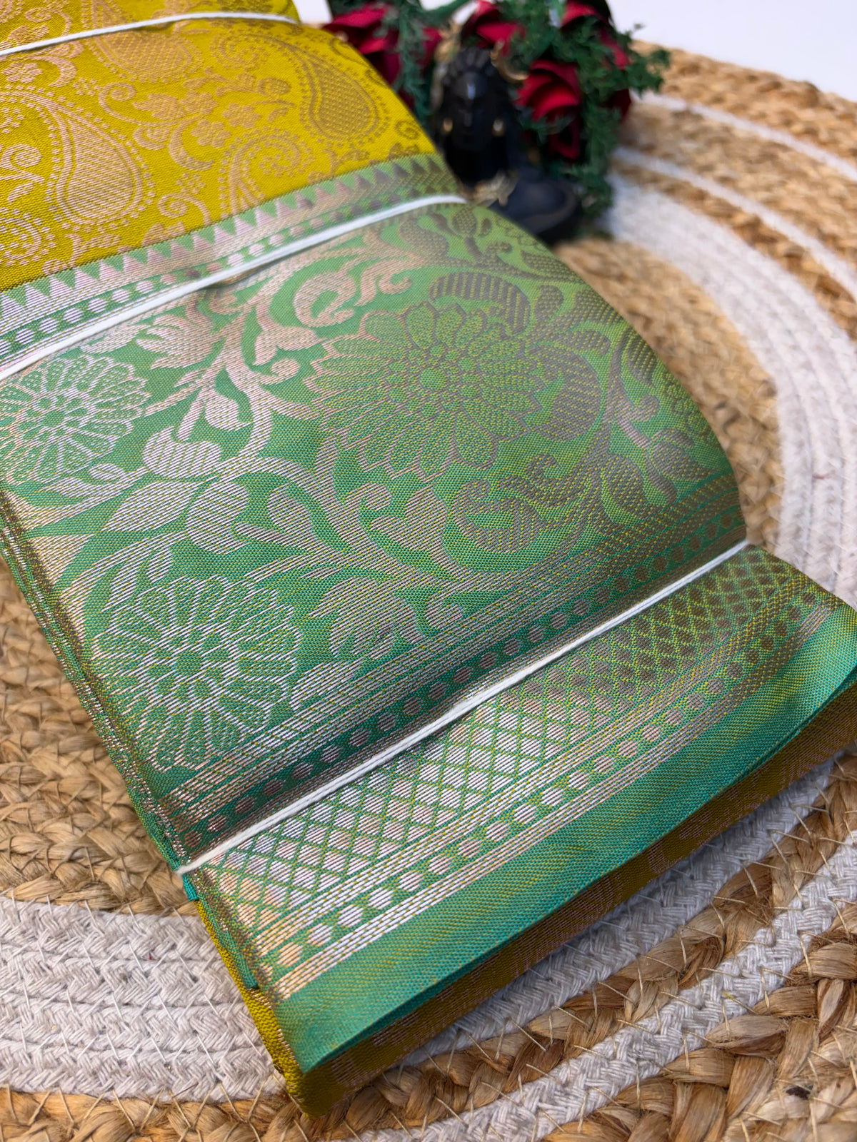 Banaras Semi-silk Saree for Premium and Elegant look.(KCBF26)