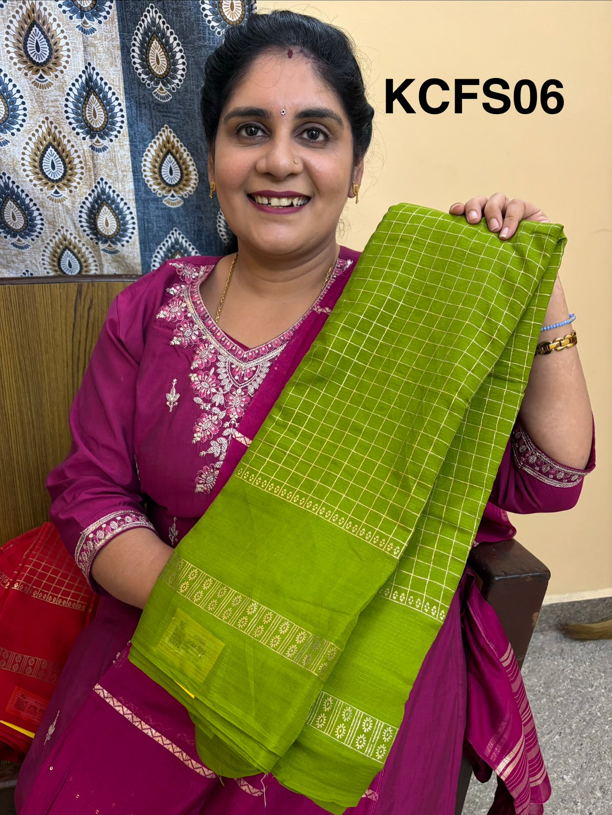 Budget-friendly Foil Print Saree(KCFS06)