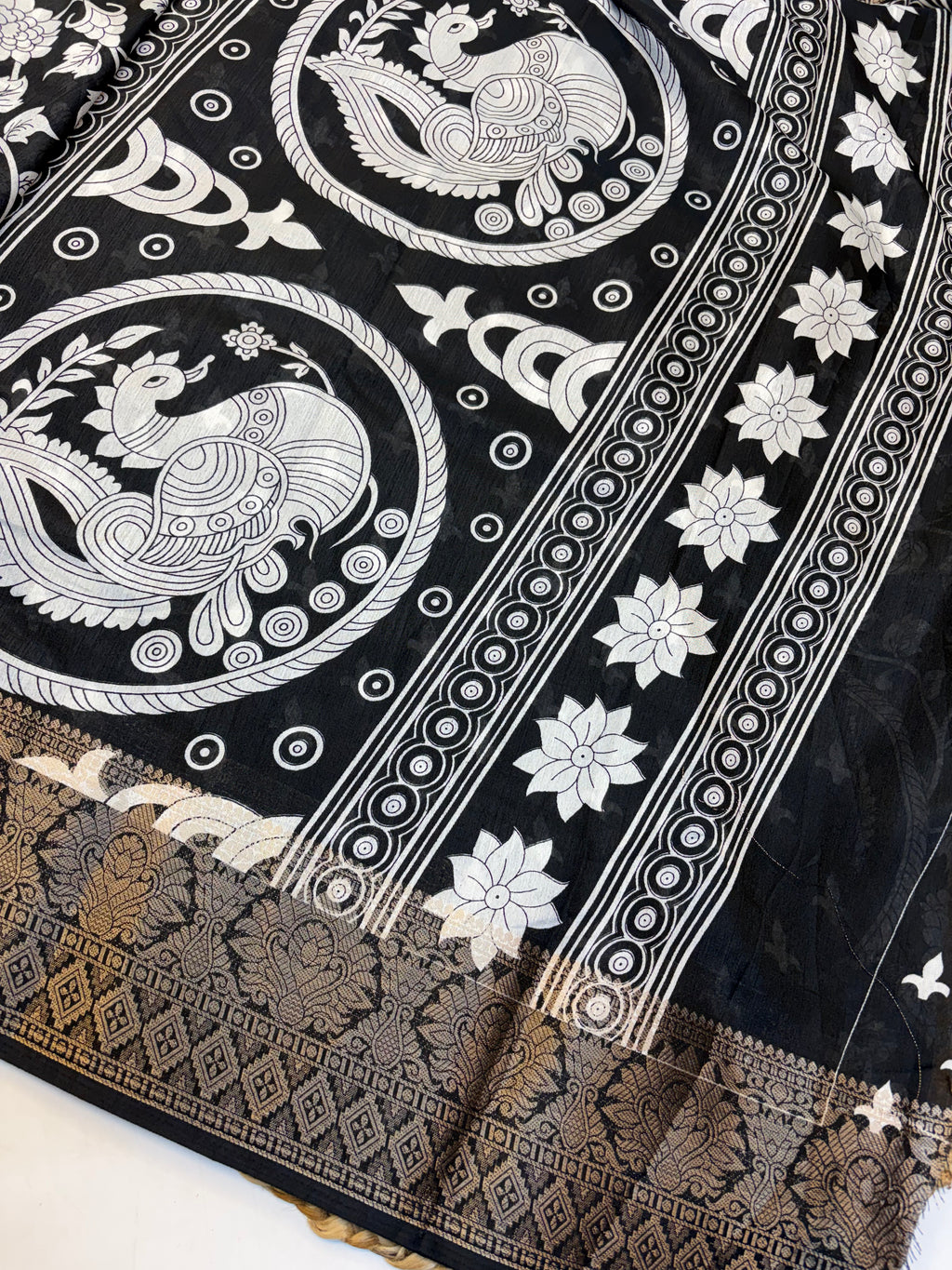 Kalamkari Dola Silk Saree with Blouse and Fabulous Look.(KCBKS25)
