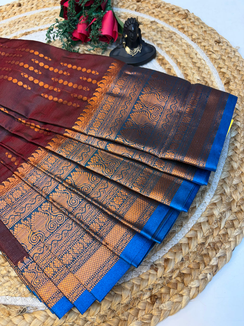 Soft Silk Saree with Blouse and Luxurious Look(KCSS51)