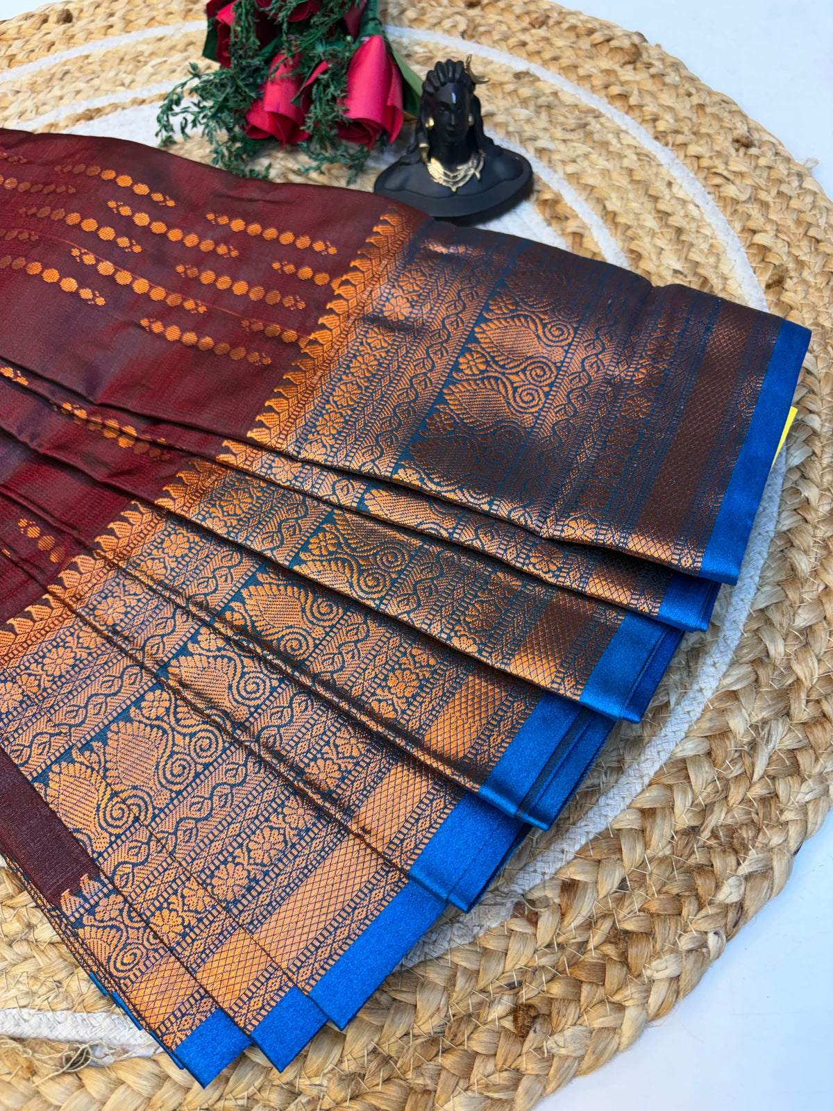 Soft Silk Saree with Blouse and Luxurious Look(KCSS51)