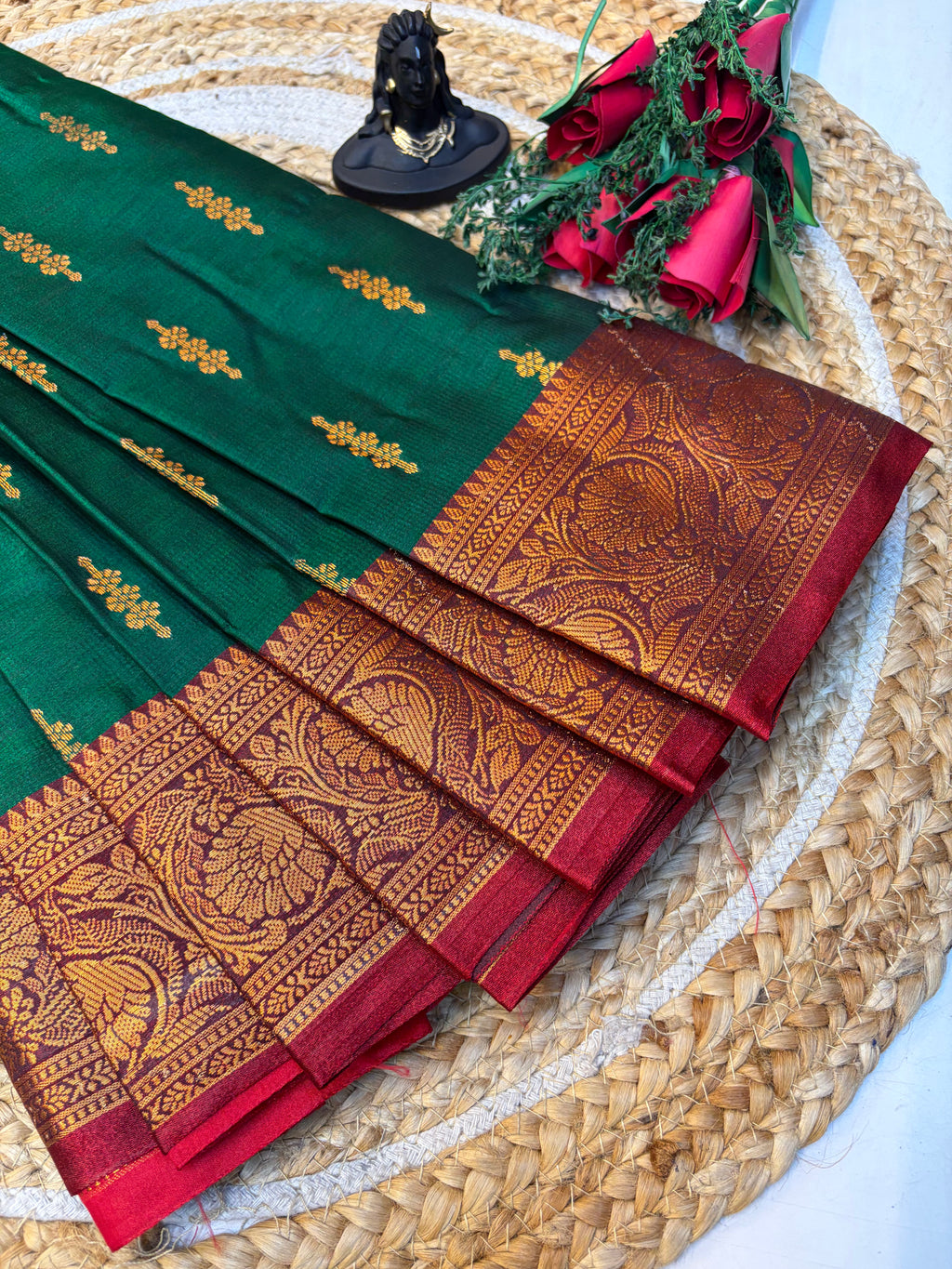 Soft Silk Saree with Blouse and Luxurious Look(KCSS42)